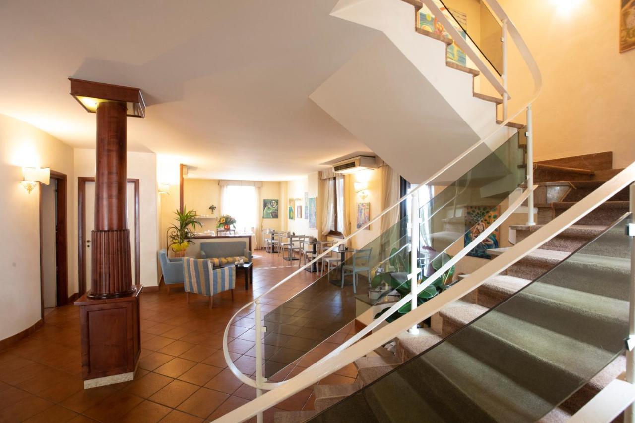 Hotel Arcobaleno 3*